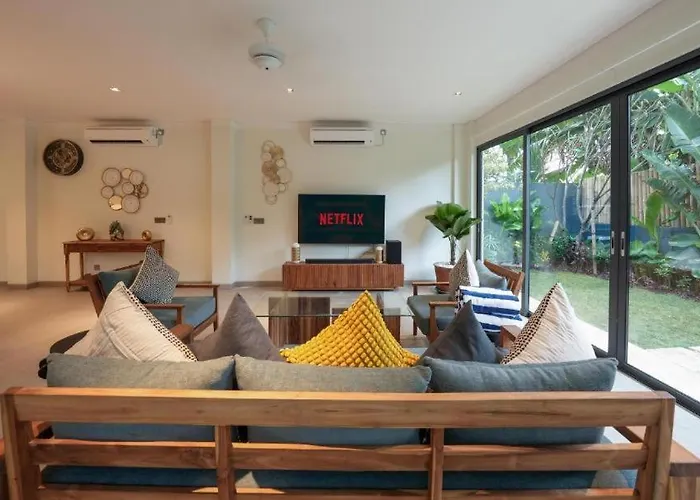 Villa Modern 4 Bedroom Walking Distance To Double Six *