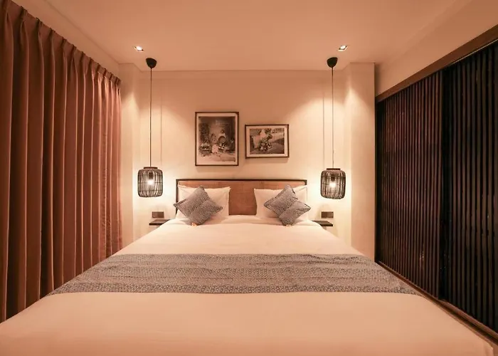 Modern 4 Bedroom Walking Distance To Double Six * Seminyak (Bali)