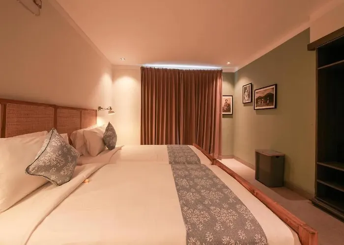 Villa Modern 4 Bedroom Walking Distance To Double Six *